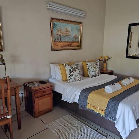 Tzaneen White House Lodge ภายนอก รูปภาพ